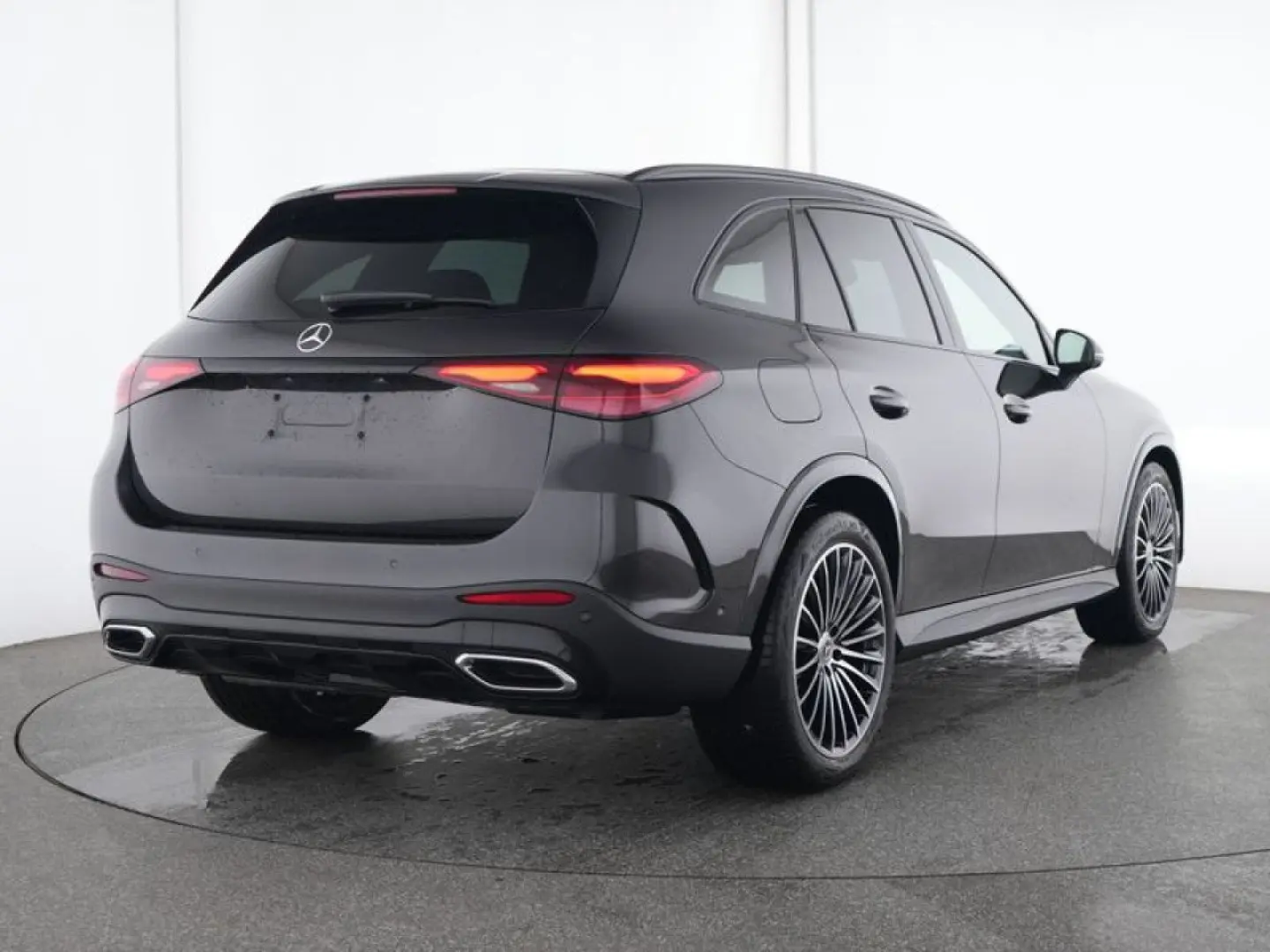 GLC 300 d 4 M+AMG+PANORAMA+AHK+360°KAM+EASYPACK