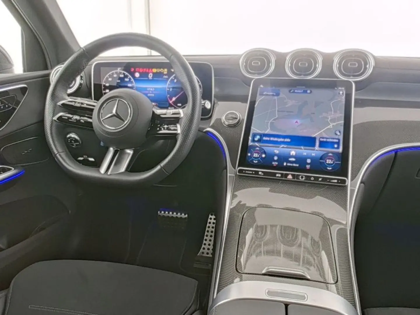 GLC 300 d 4 M+AMG+PANORAMA+AHK+360°KAM+EASYPACK