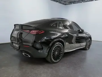 GLC 300 d 4M Coupé , BURM AMG NIGHT SPUR PANO