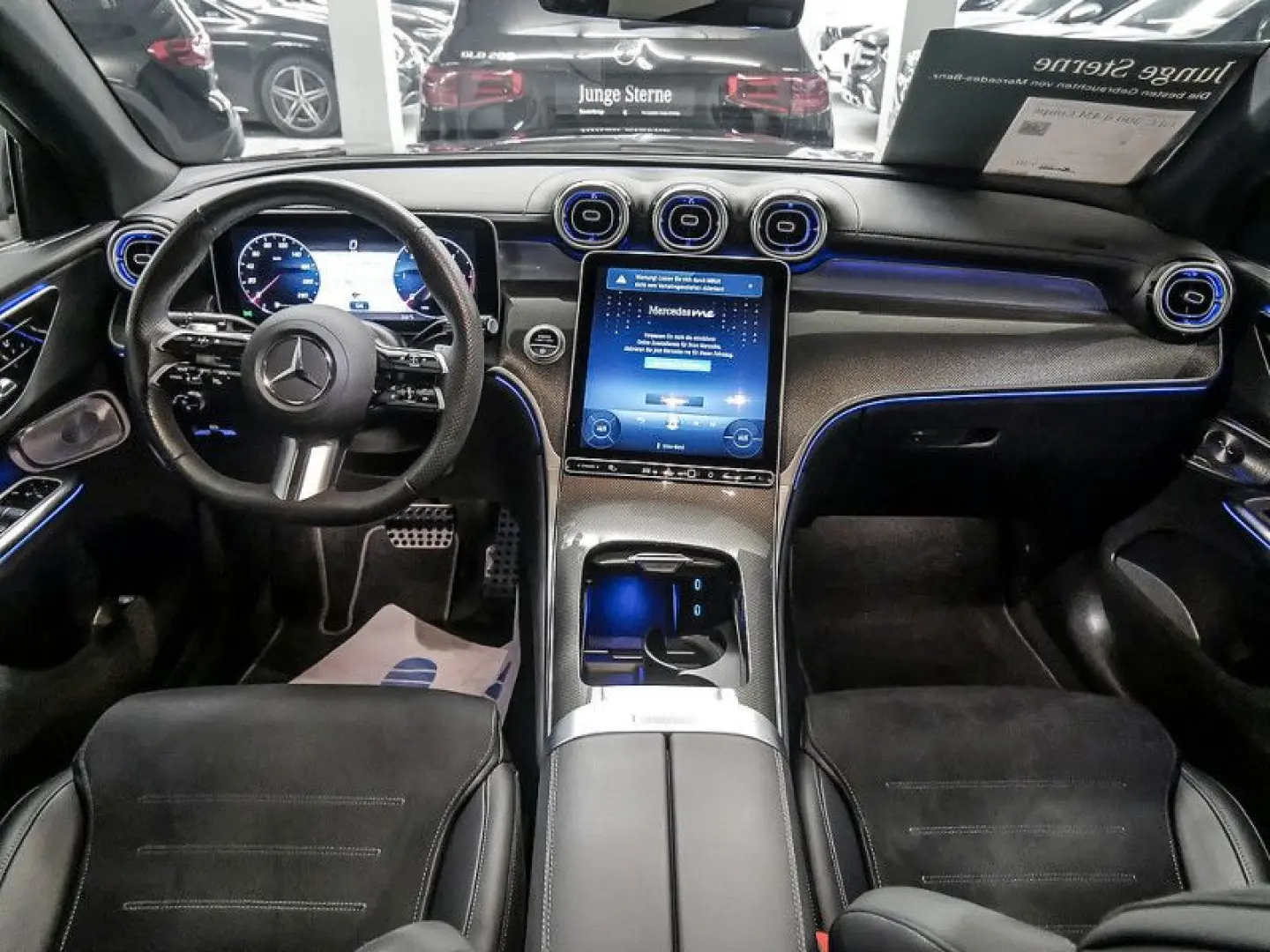 GLC 300 d 4M Coupé , BURM AMG NIGHT SPUR PANO