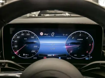 GLC 300 d 4M Coupé , BURM AMG NIGHT SPUR PANO