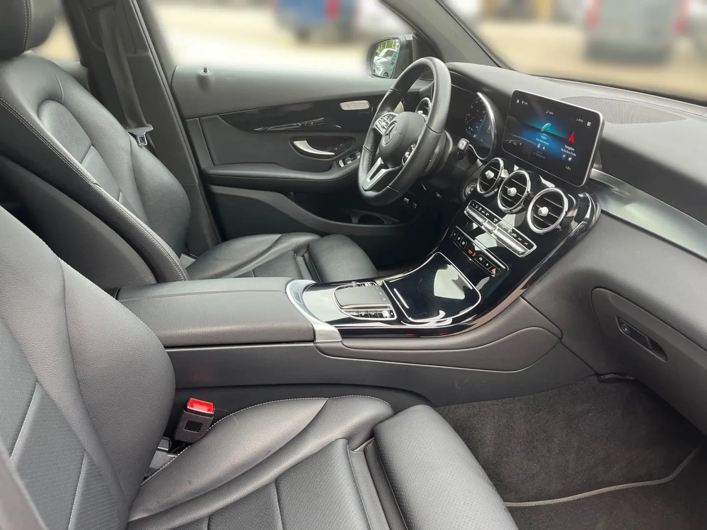 GLC 300 e 4M Coupé MBUX+digCock+Burm+Dist+LED+36