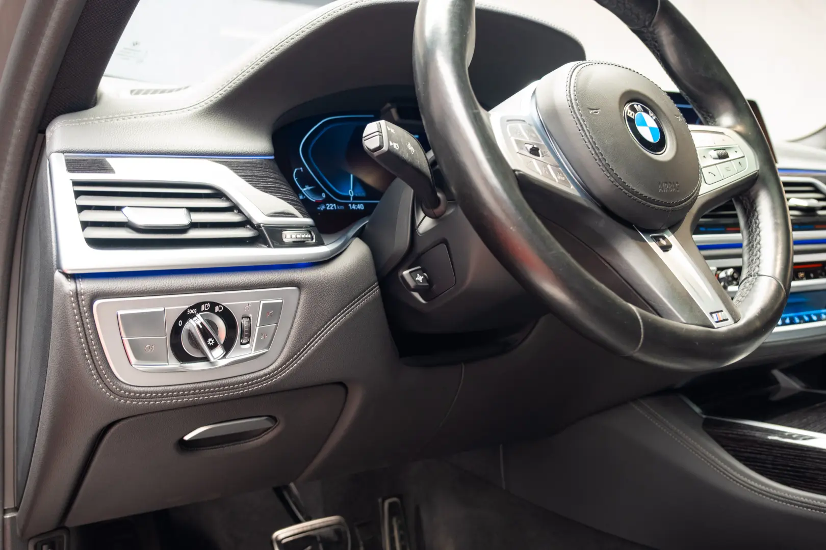 BMW 745Le MSport Packet