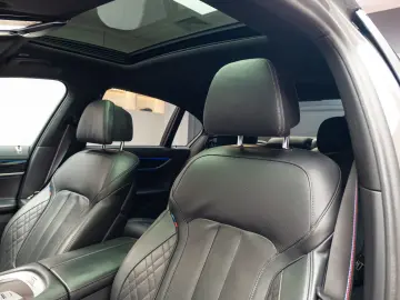 BMW 745Le MSport Packet