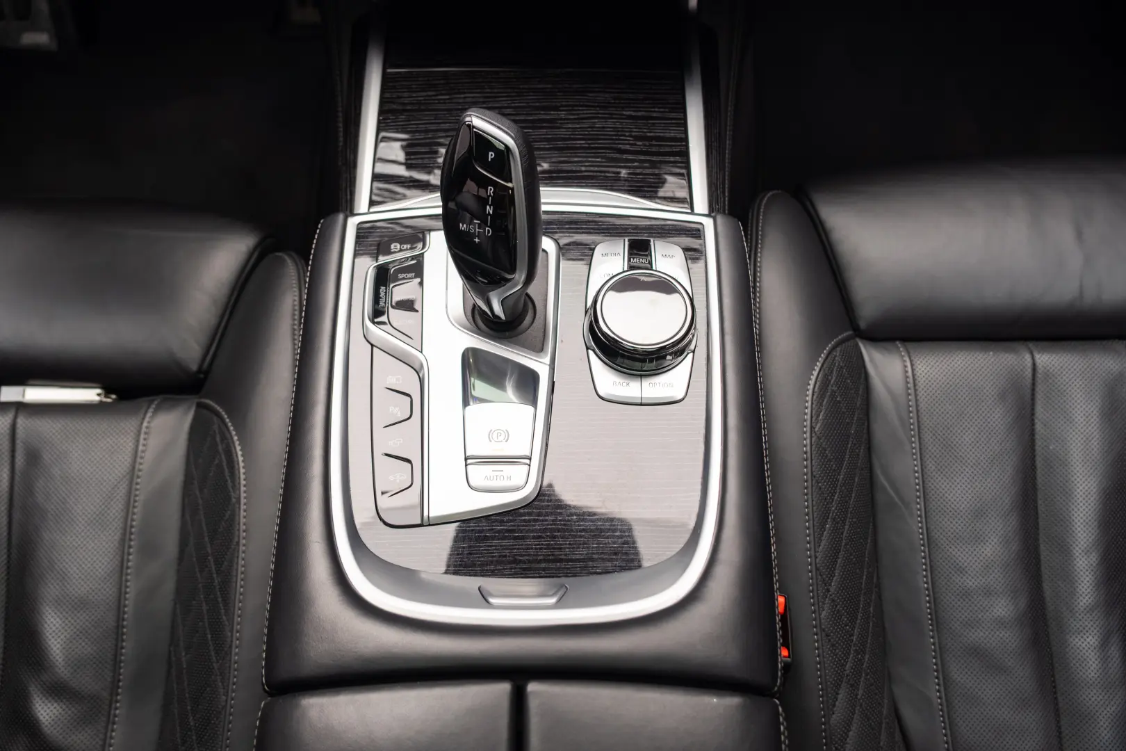 BMW 745Le MSport Packet