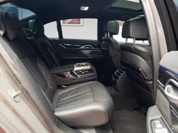 BMW 745Le MSport Packet