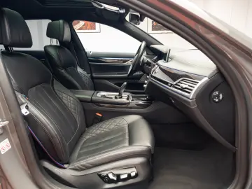 BMW 745Le MSport Packet