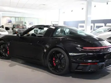 Porsche 911 Targa 4 GTS