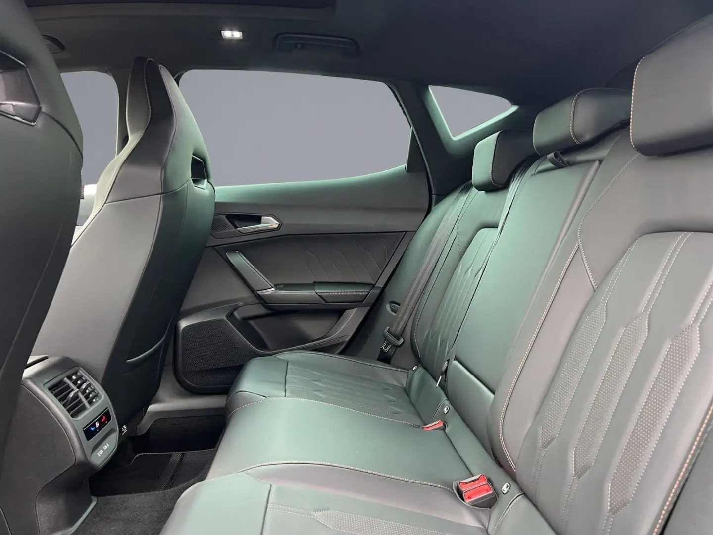 Formentor VZ 2.0 TSI DSG 4Drive PANO ACC NAVI
