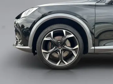 Formentor VZ 2.0 TSI DSG 4Drive PANO ACC NAVI