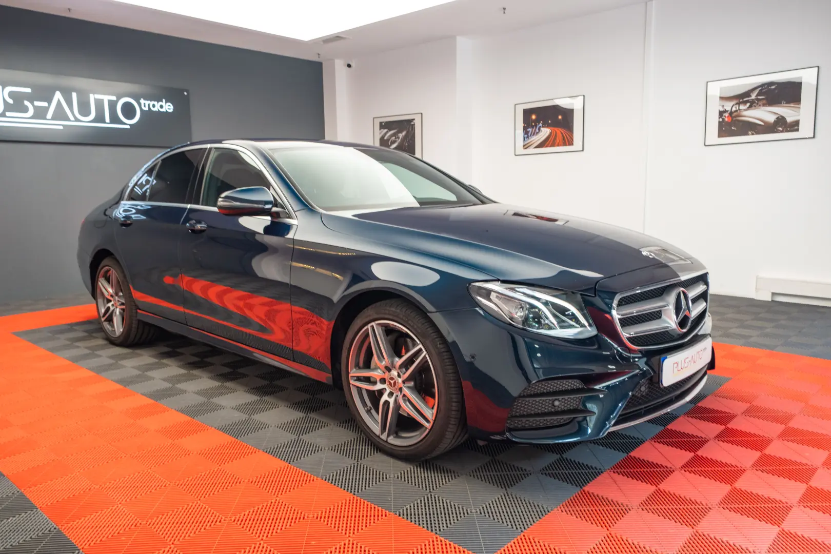 Mercedes Benz E200