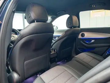 Mercedes Benz E200