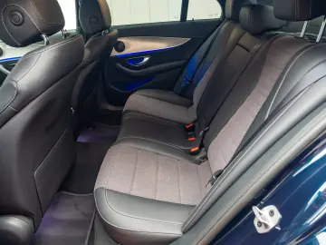 Mercedes Benz E200