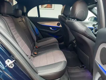 Mercedes Benz E200