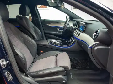 Mercedes Benz E200
