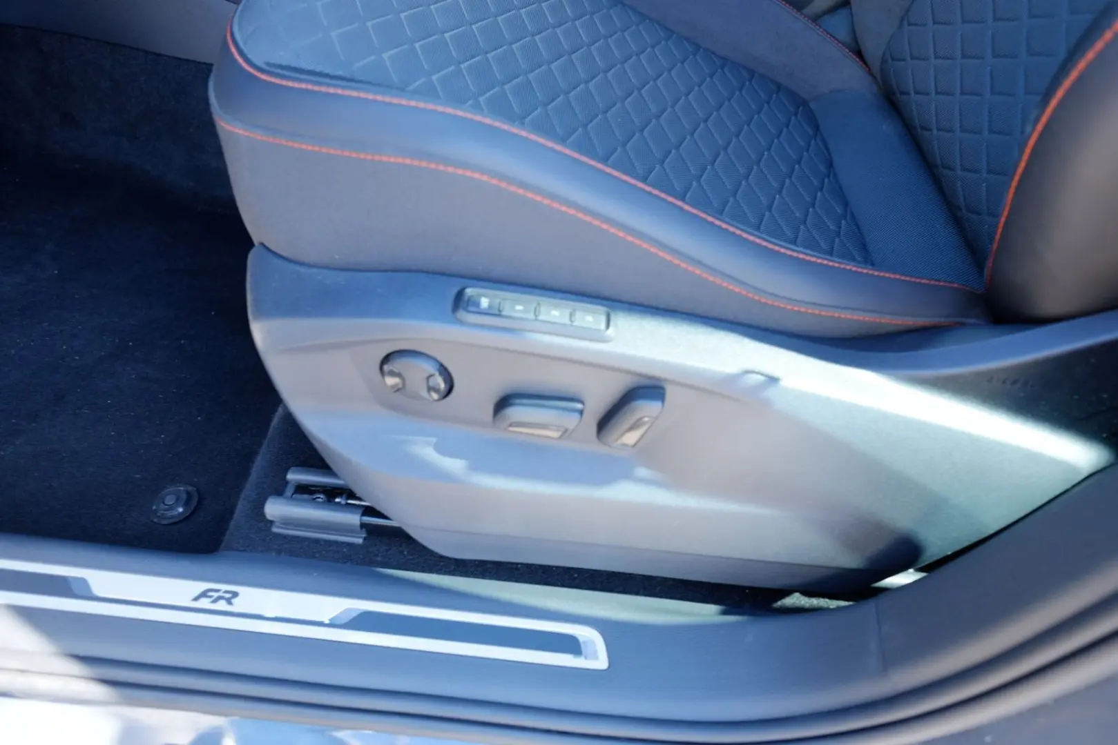 Seat Tarraco FR 1.5 TSI DSG 360°/ACC/AppC/Kessy/20