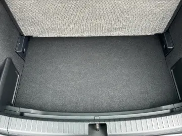 Skoda Karoq 1.5 TSI DSG Selection  LED Navi ACC Kamera