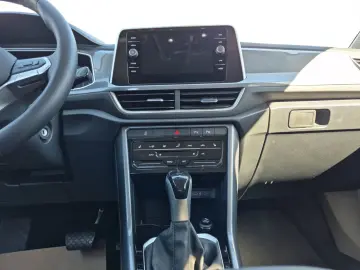 Volkswagen T-Roc 1.5 TSI DSG Navi Klima LED
