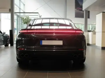 Porsche Panamera 4S E-Híbrido