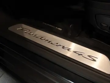 Porsche Panamera 4S E-Híbrido