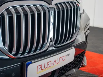 BMW X7 xDrive 40i Pano H&K R21