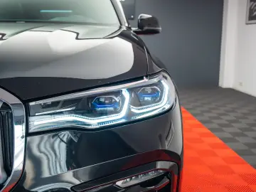 BMW X7 xDrive 40i Pano H&K R21