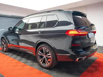 BMW X7 xDrive 40i Pano H&K R21