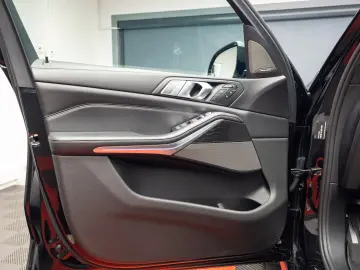 BMW X7 xDrive 40i Pano H&K R21