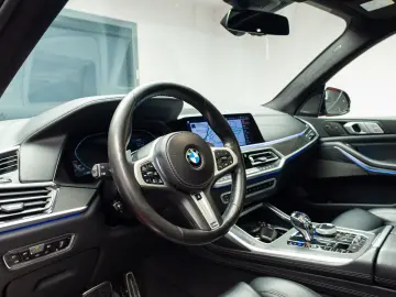 BMW X7 xDrive 40i Pano H&K R21