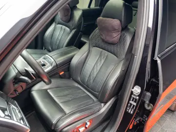 BMW X7 xDrive 40i Pano H&K R21