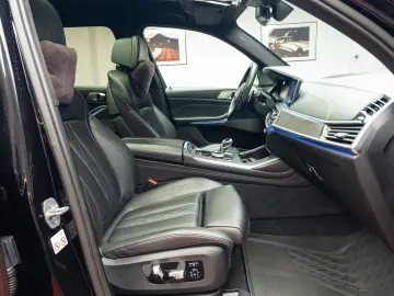 BMW X7 xDrive 40i Pano H&K R21