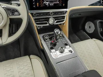 Bentley Flying Spur Mulliner / Duo-Tone