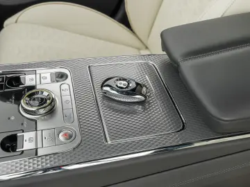 Bentley Flying Spur Mulliner / Duo-Tone