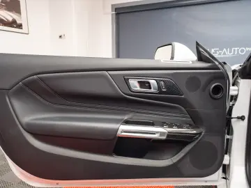 Ford Mustang Cabrio
