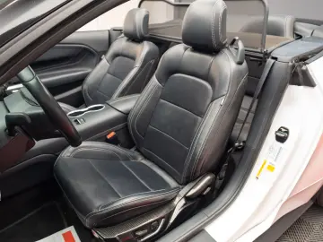 Ford Mustang Cabrio