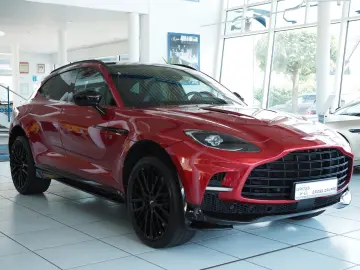 Aston Martin DBX707 4.0 V8  Q-Edition
