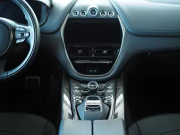 Aston Martin DBX707 4.0 V8  Q-Edition
