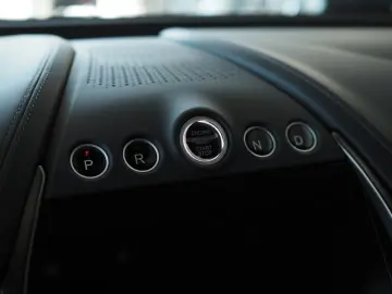 Aston Martin DBX707 4.0 V8  Q-Edition