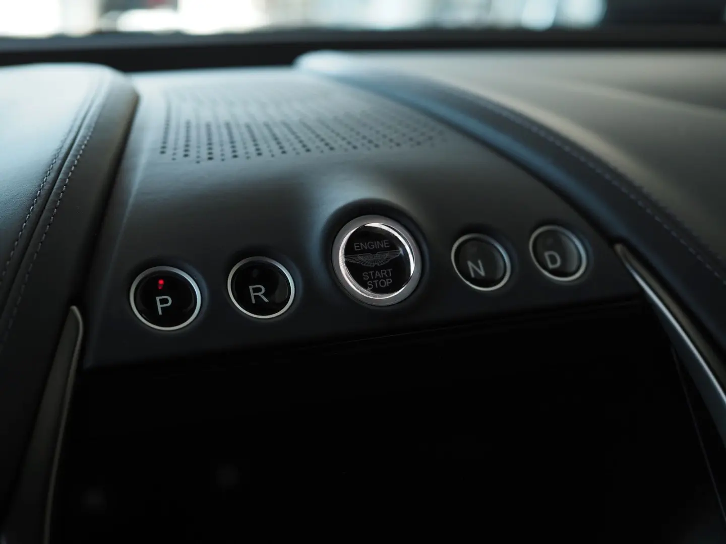 Aston Martin DBX707 4.0 V8  Q-Edition