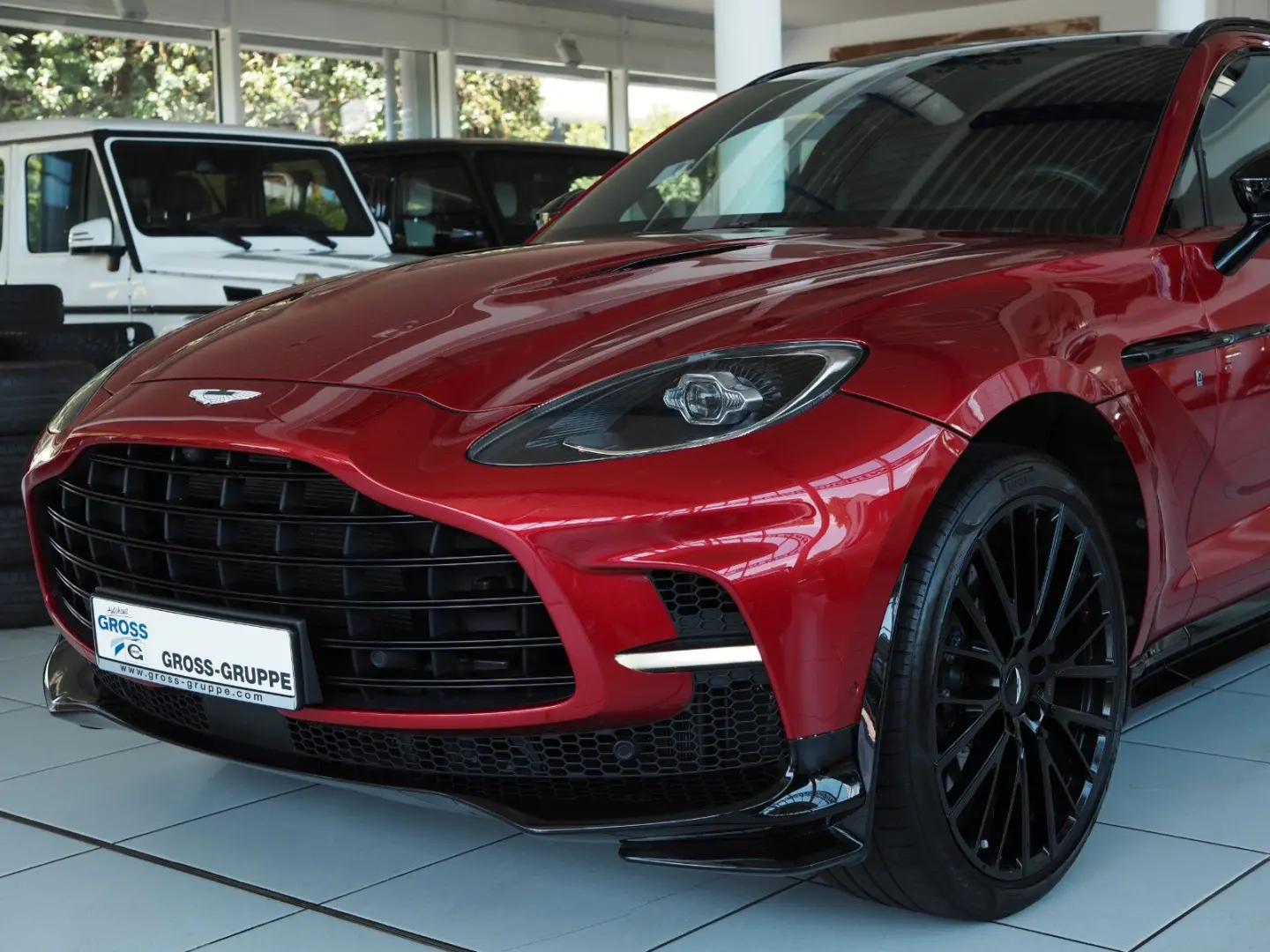 Aston Martin DBX707 4.0 V8  Q-Edition