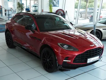 Aston Martin DBX707 4.0 V8  Q-Edition