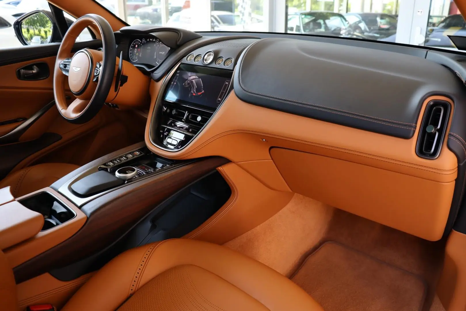 Aston Martin DBX