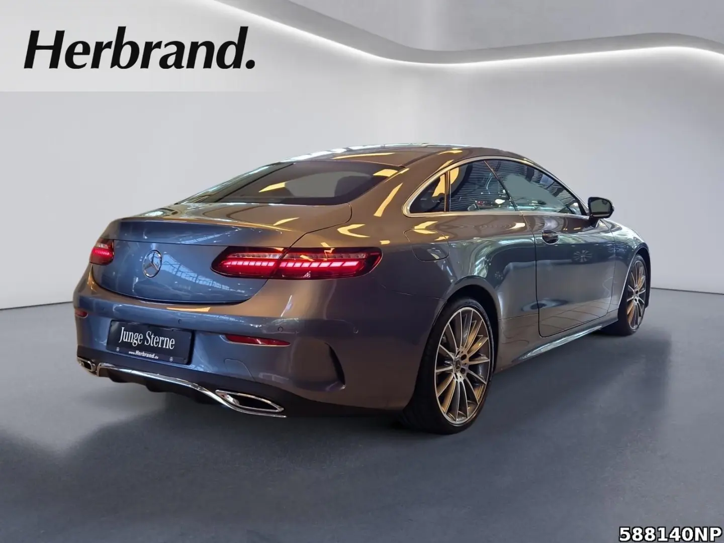 E 400 d 4matic Coupé AMG Pano Head-up LED Sound