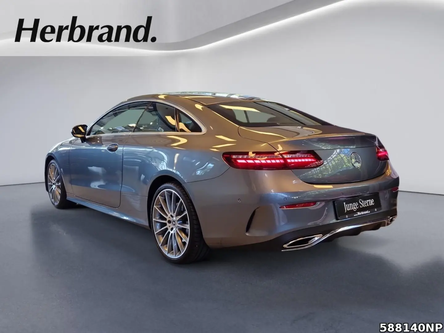 E 400 d 4matic Coupé AMG Pano Head-up LED Sound