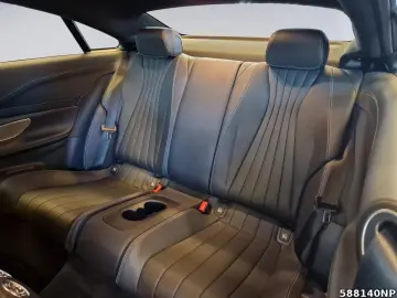 E 400 d 4matic Coupé AMG Pano Head-up LED Sound