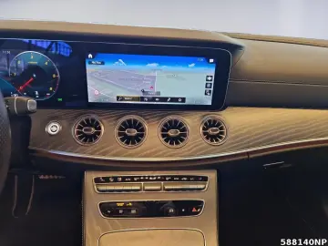 E 400 d 4matic Coupé AMG Pano Head-up LED Sound