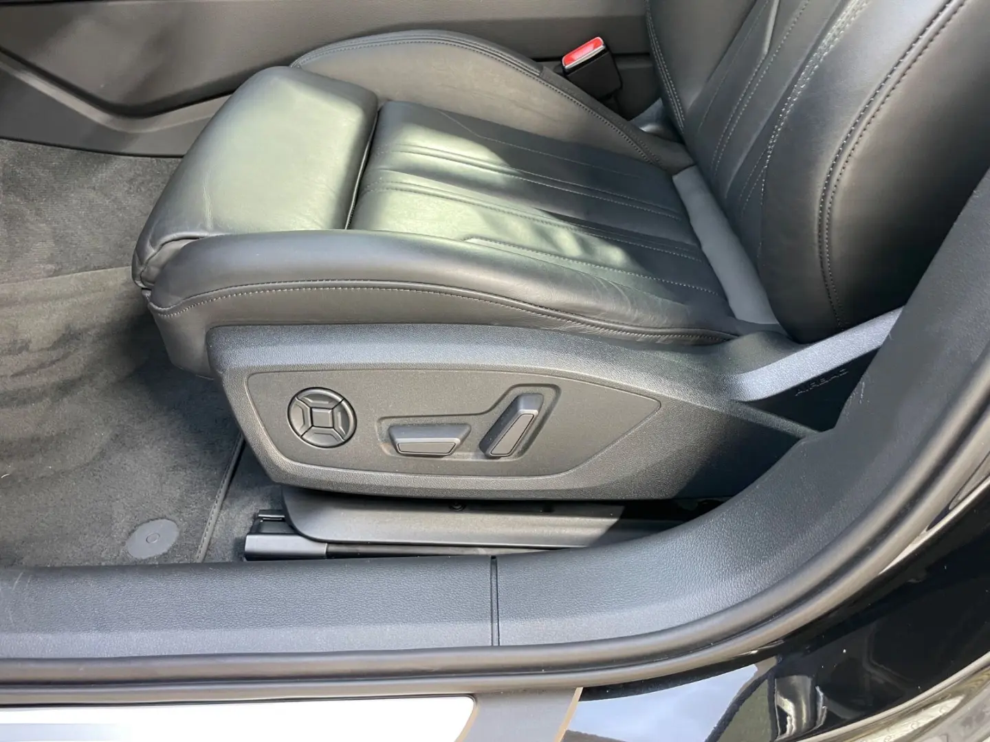 A6 Lim. 55 TFSI quattro sport+VOLCONA+PANO+DAB+