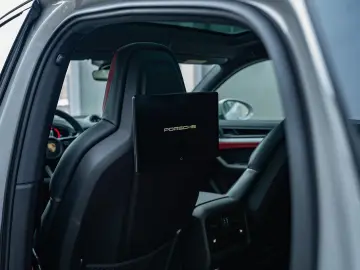 Porsche Cayenne Coupe