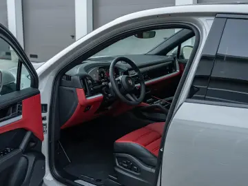 Porsche Cayenne Coupe