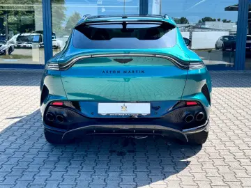 Aston Martin DBX707/